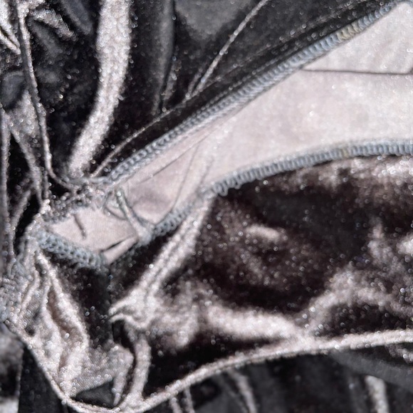 BNWT H by Halston Velour Jumpsuit - Picture 5 of 7